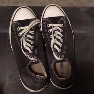 black converse